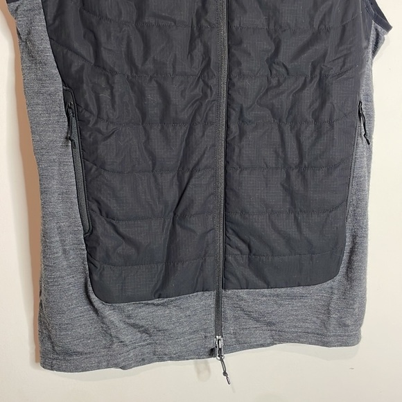 Icebreaker | Men's Black & Grey Merinoloft Full Zip Wool Insulated Vest M NWT - Picture 2 of 9